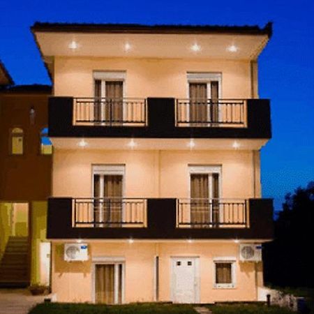 Decauville Hotel Gerakini Exterior photo
