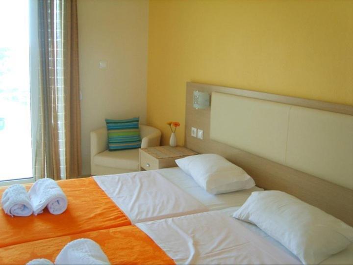 Decauville Hotel Gerakini Room photo