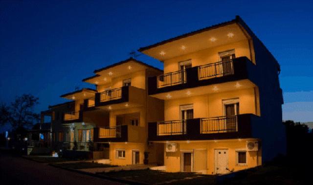 Decauville Hotel Gerakini Exterior photo
