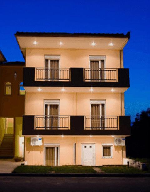 Decauville Hotel Gerakini Exterior photo